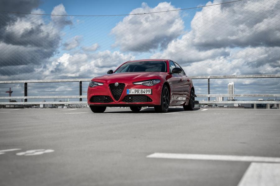  Alfa Romeo Giulia B-Tech (952) 2018 года  (фото 9 из 19)